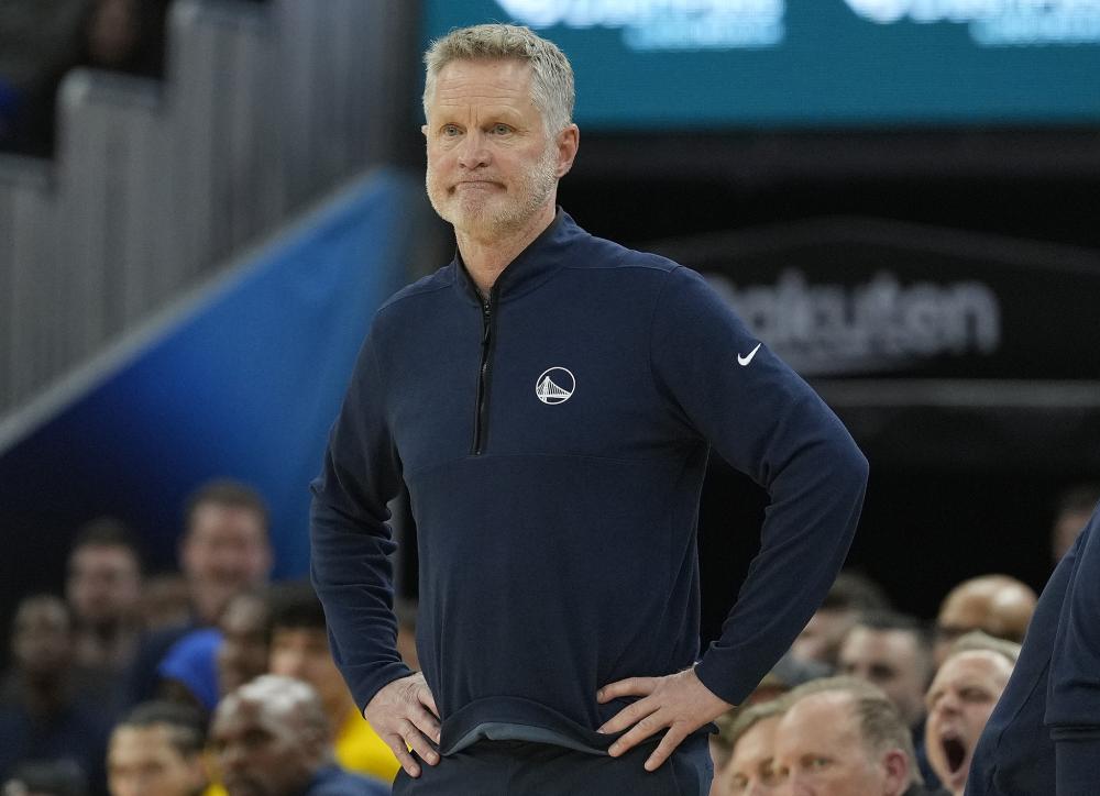 他在场上不 他在场上不