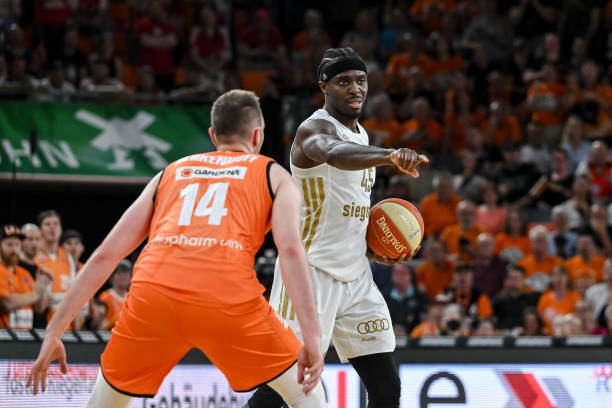 高诗岩作为 高诗岩作为